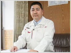 代表 片岡